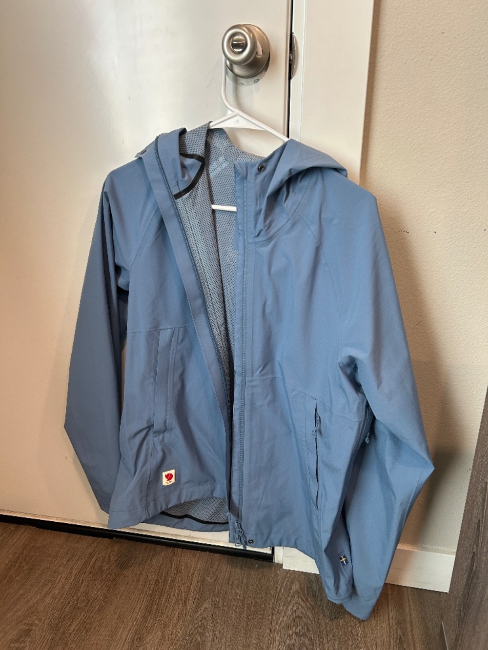 NWOT Fjallraven High Coast Hydratic Trail Jacket